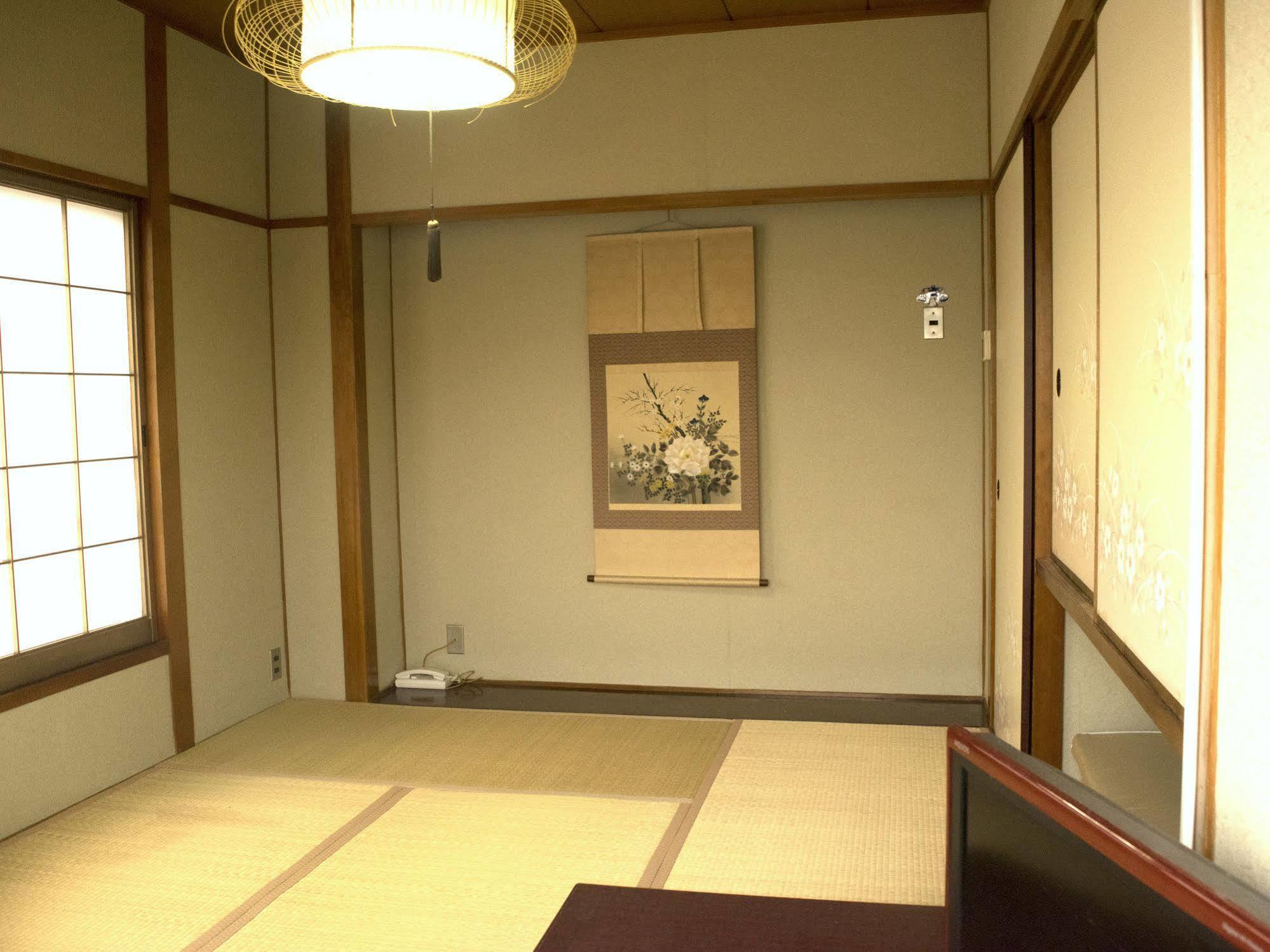 Yamabe Hotel Tenri Exterior foto