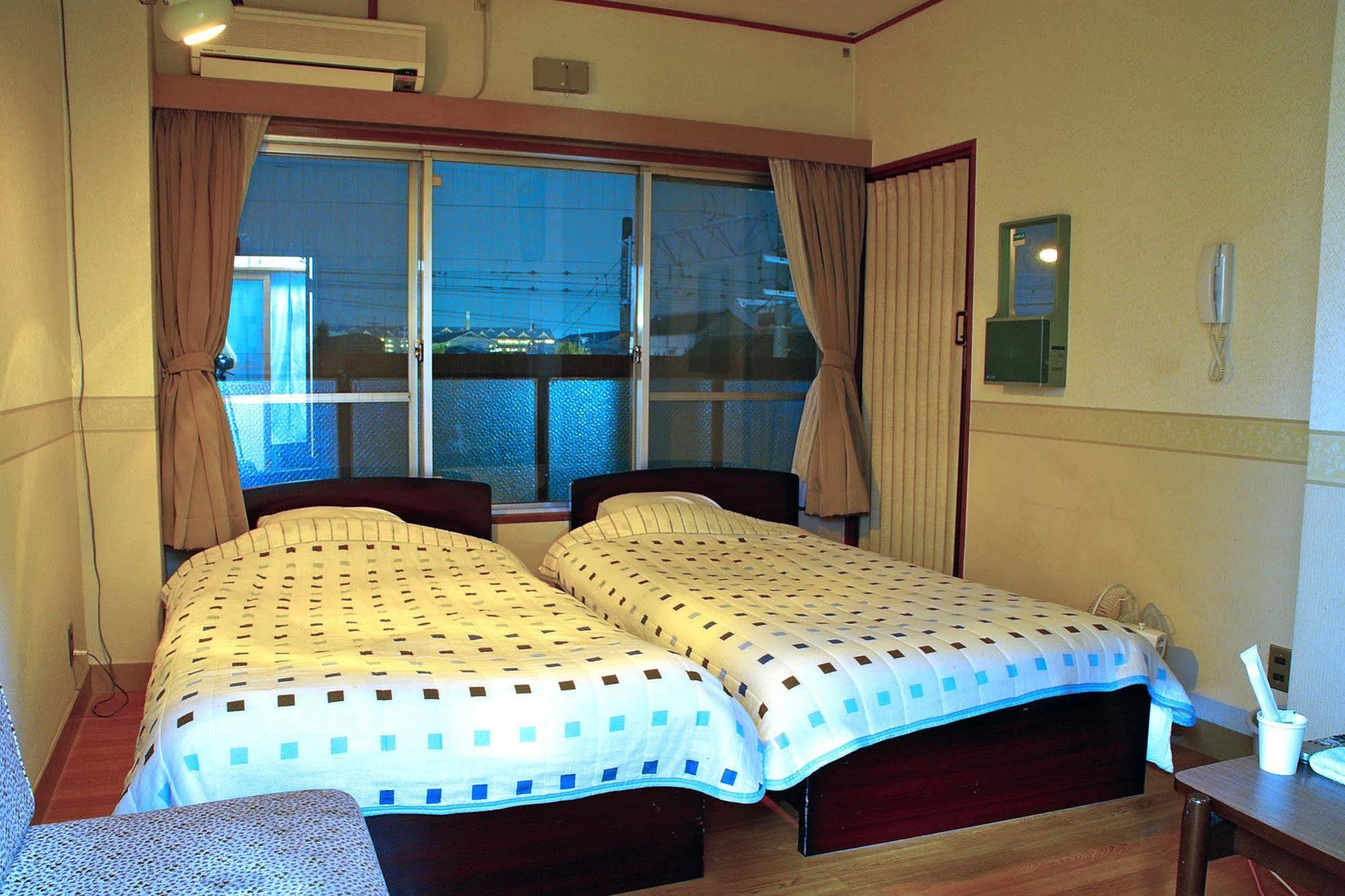 Yamabe Hotel Tenri Exterior foto